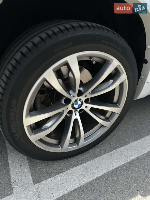 Позашляховик / Кросовер BMW X5 2016 в Миколаєві