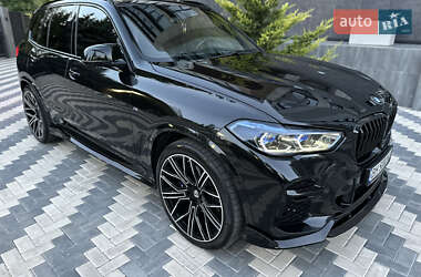 Внедорожник / Кроссовер BMW X5 2021 в Киеве