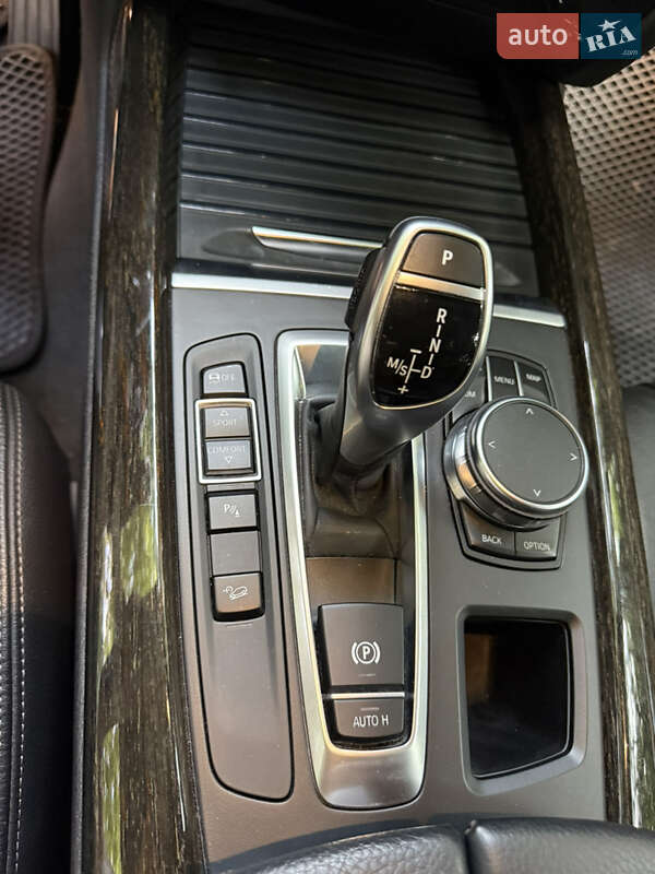 Позашляховик / Кросовер BMW X5 2018 в Чернівцях