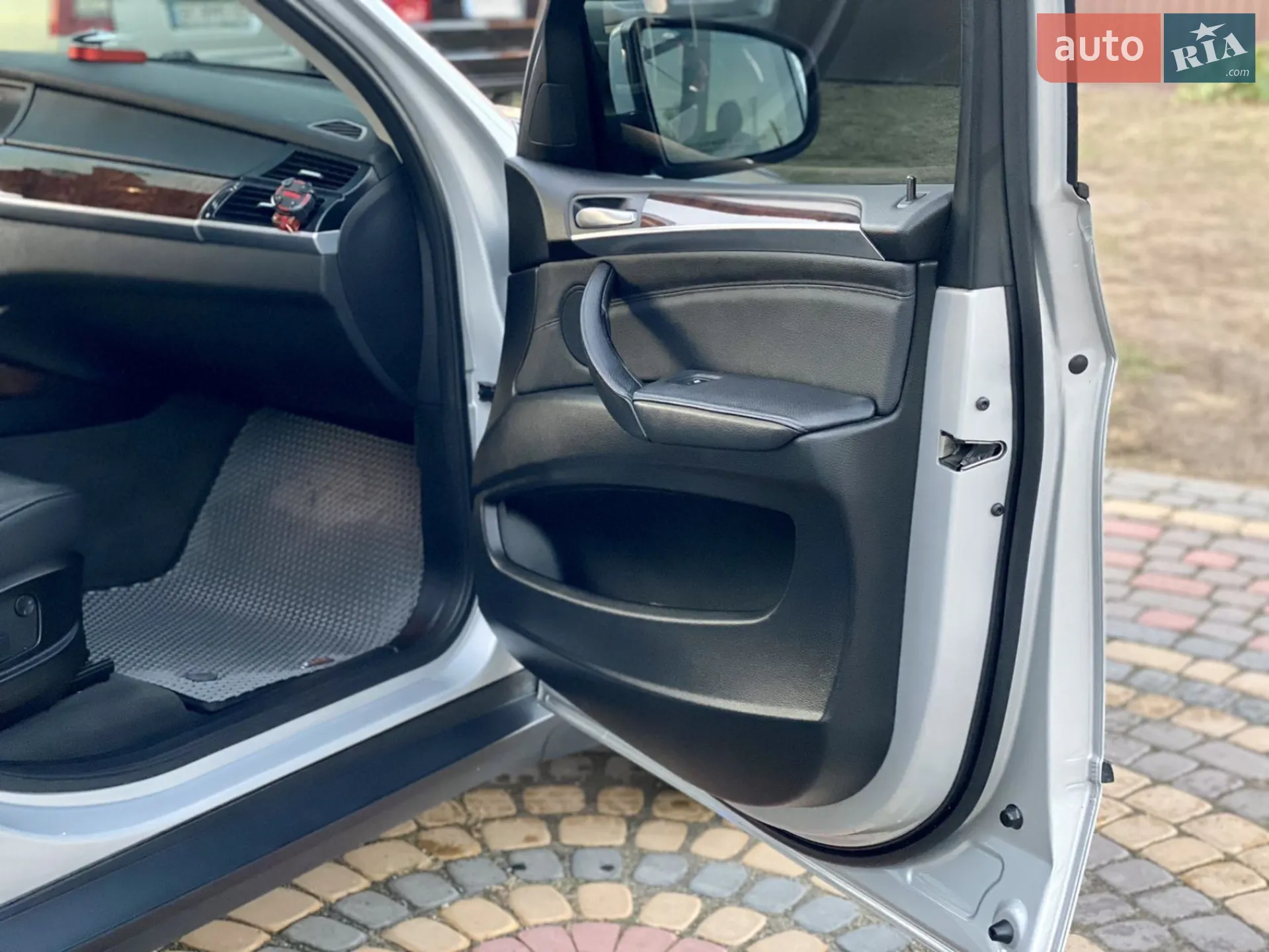 2010 BMW X5 - мініатюра 29