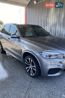 Внедорожник / Кроссовер BMW X5 2014 в Черновцах