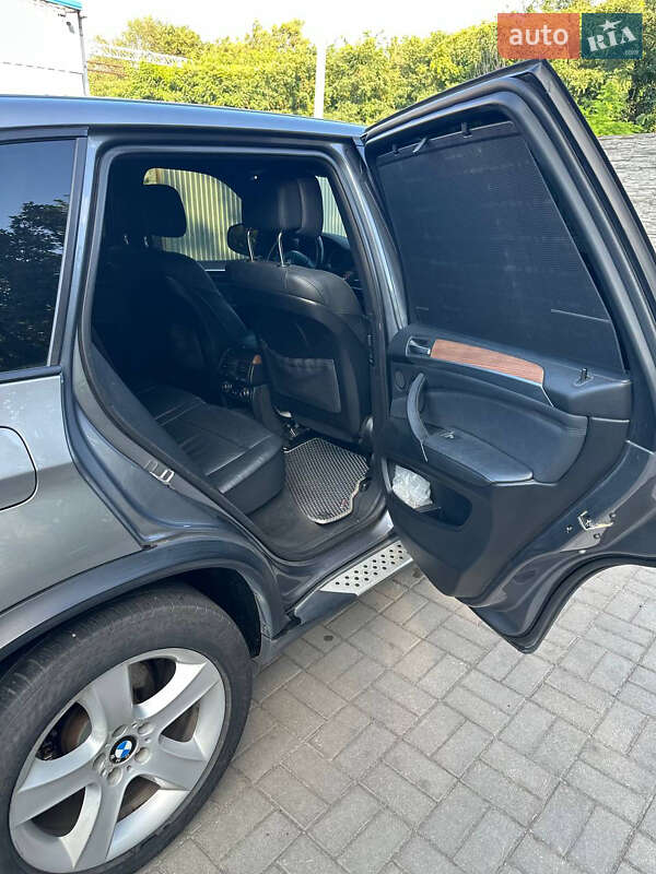 Внедорожник / Кроссовер BMW X5 2011 в Запорожье