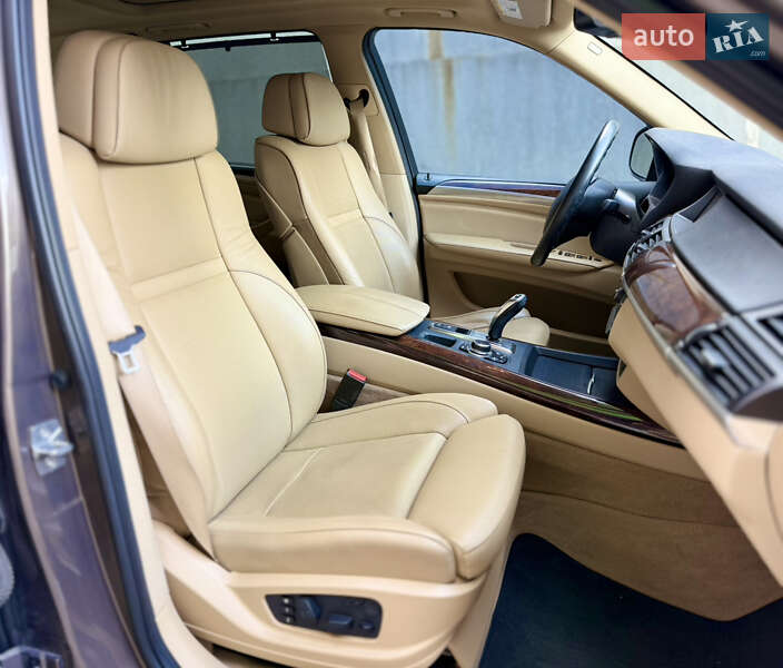 Позашляховик / Кросовер BMW X5 2011 в Харкові