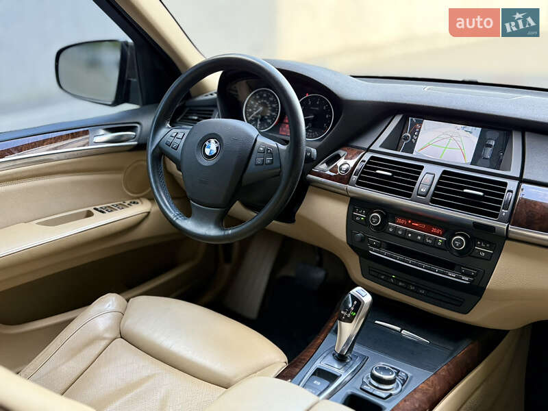 Позашляховик / Кросовер BMW X5 2011 в Харкові