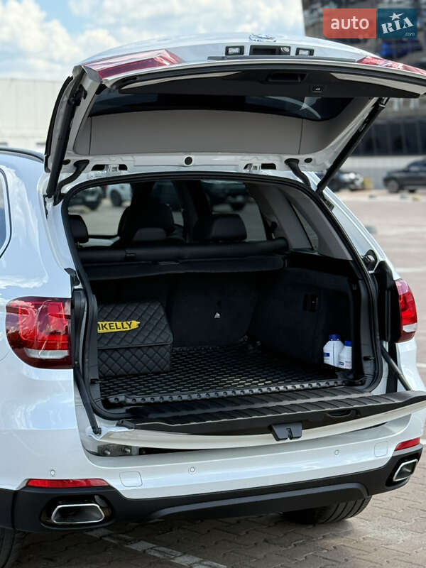 Позашляховик / Кросовер BMW X5 2017 в Житомирі