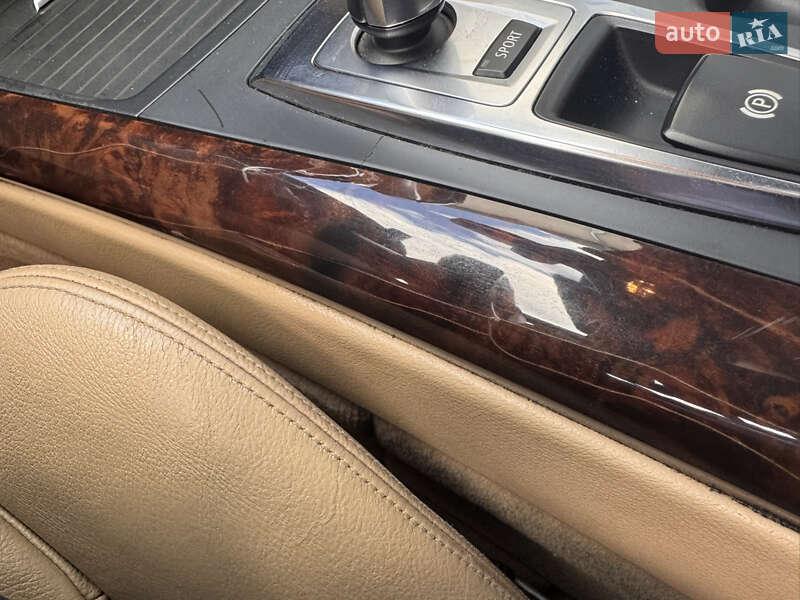 Внедорожник / Кроссовер BMW X5 2010 в Александрие