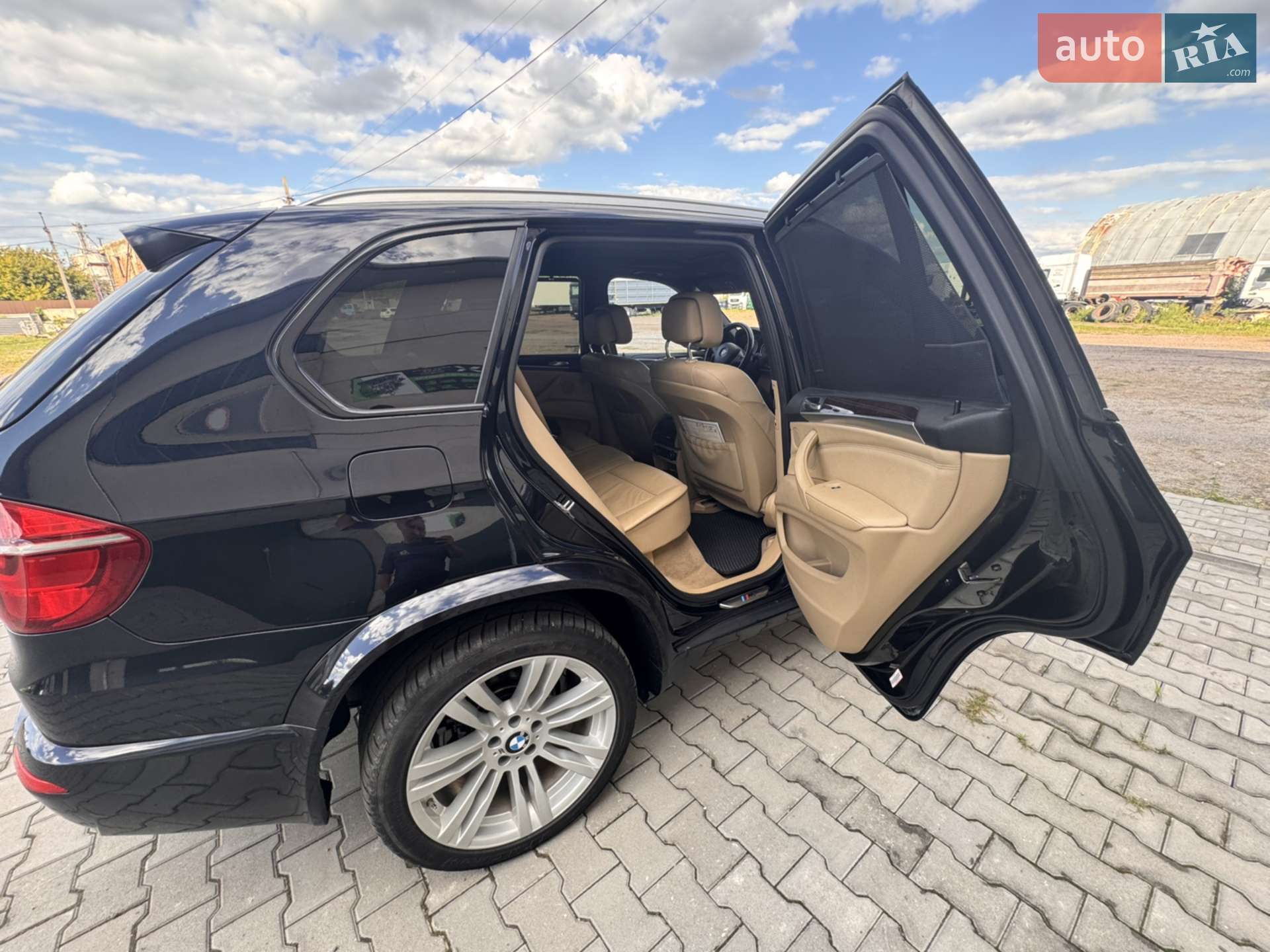 2010 BMW X5 - мініатюра 31