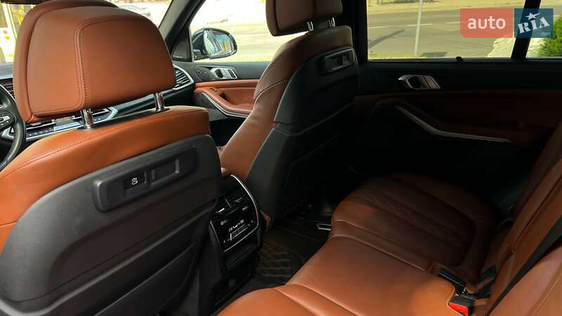 Внедорожник / Кроссовер BMW X5 2021 в Львове