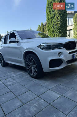Позашляховик / Кросовер BMW X5 2016 в Рівному