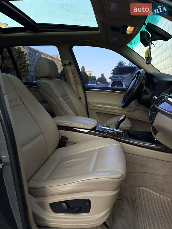 Внедорожник / Кроссовер BMW X5 2007 в Киеве