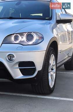 Позашляховик / Кросовер BMW X5 2013 в Києві