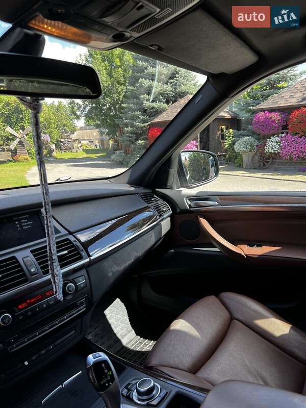 Внедорожник / Кроссовер BMW X5 2012 в Прилуках