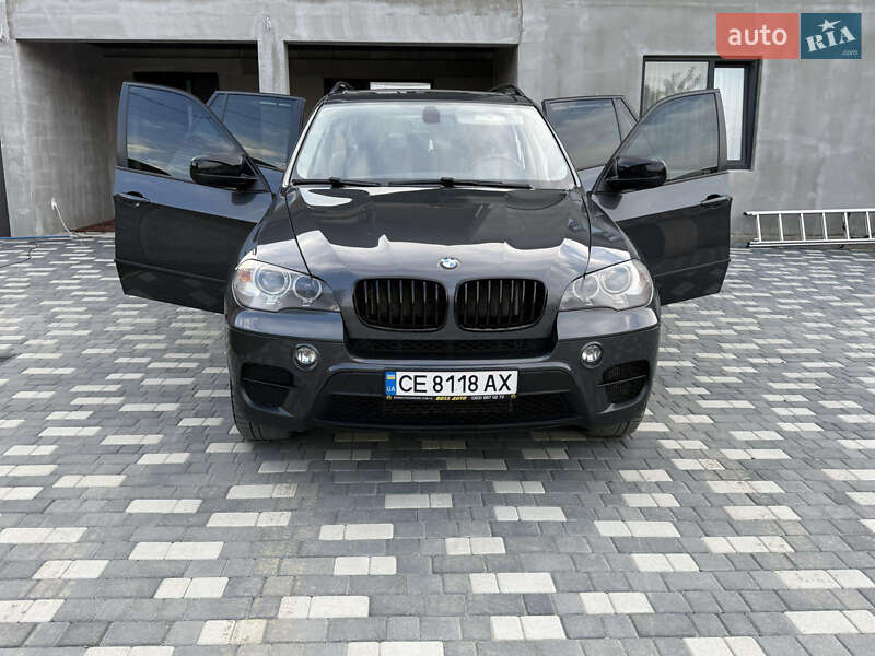 Позашляховик / Кросовер BMW X5 2012 в Чернівцях