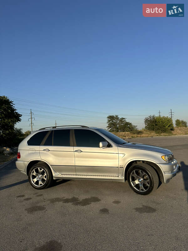 Внедорожник / Кроссовер BMW X5 2002 в Днепре
