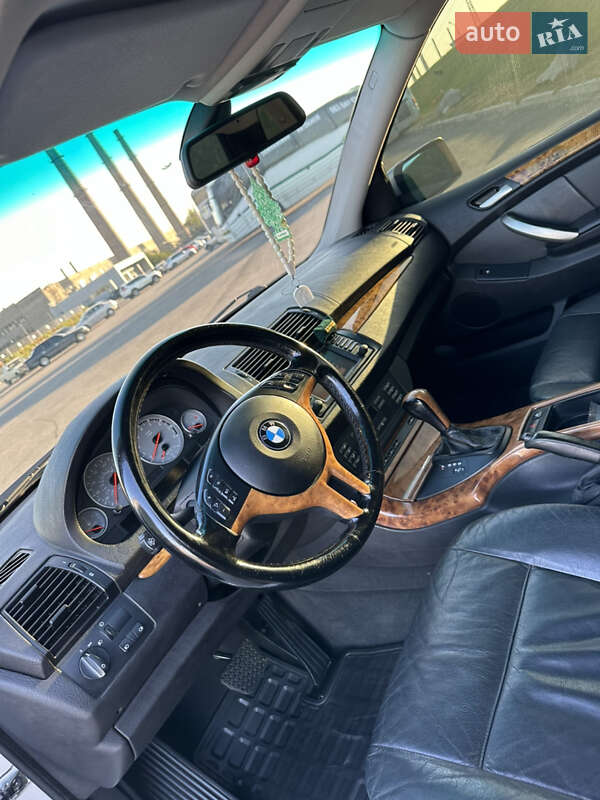 Внедорожник / Кроссовер BMW X5 2002 в Днепре