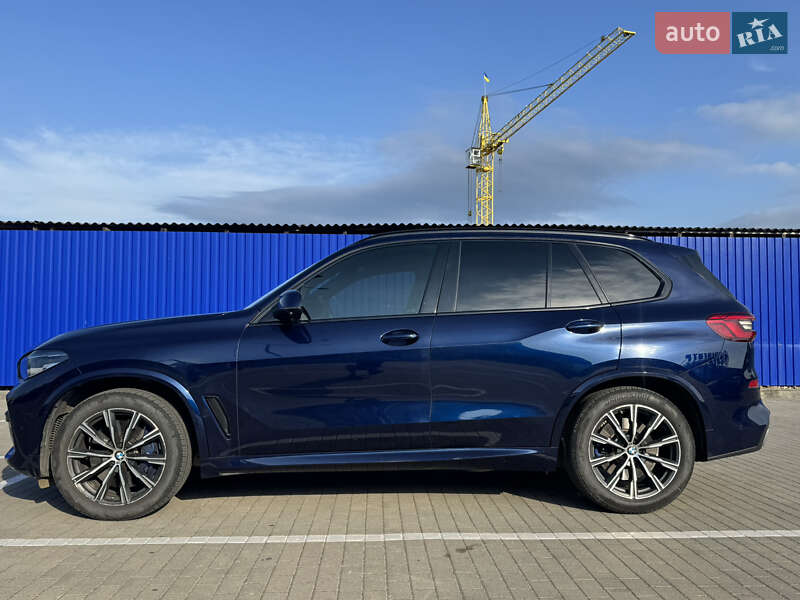 Позашляховик / Кросовер BMW X5 2019 в Івано-Франківську