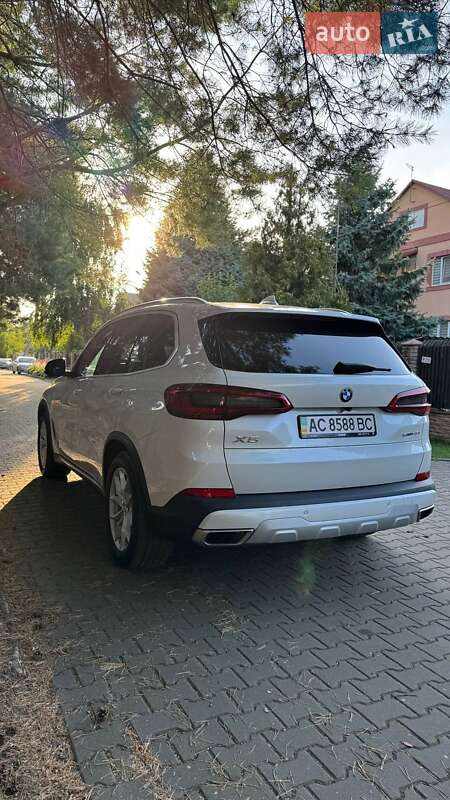 Позашляховик / Кросовер BMW X5 2020 в Луцьку