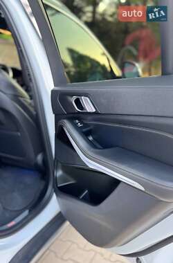 Позашляховик / Кросовер BMW X5 2020 в Луцьку