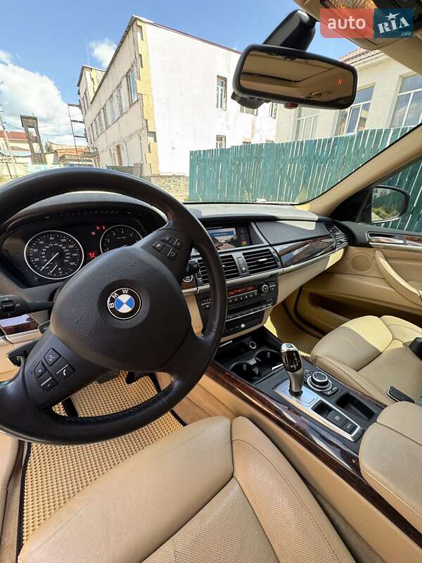 Внедорожник / Кроссовер BMW X5 2010 в Малине фото 9 Внедорожник / Кроссовер BMW X5 2010 в Малине