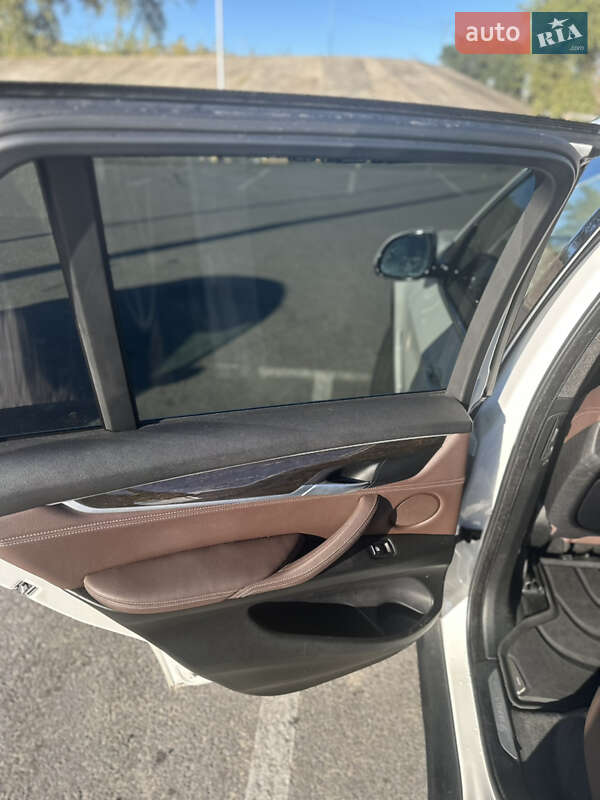 Внедорожник / Кроссовер BMW X5 2017 в Киеве