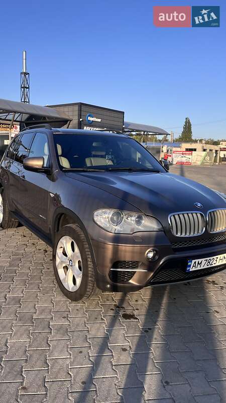 Внедорожник / Кроссовер BMW X5 2010 в Звягеле фото 7 Внедорожник / Кроссовер BMW X5 2010 в Звягеле