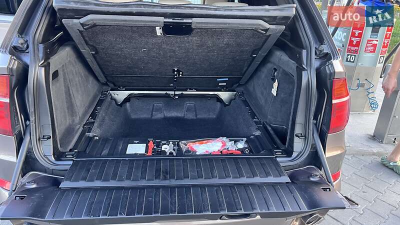 Внедорожник / Кроссовер BMW X5 2010 в Звягеле фото 46 Внедорожник / Кроссовер BMW X5 2010 в Звягеле