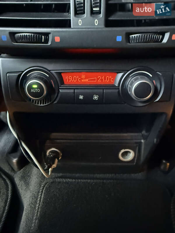 Внедорожник / Кроссовер BMW X5 2012 в Львове