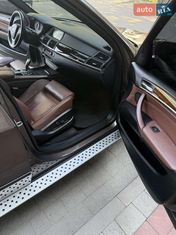 Внедорожник / Кроссовер BMW X5 2012 в Львове