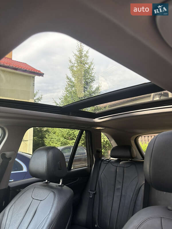 Внедорожник / Кроссовер BMW X5 2016 в Львове