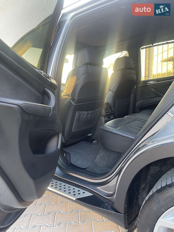 Внедорожник / Кроссовер BMW X5 2010 в Тернополе