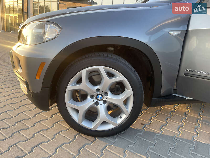 Внедорожник / Кроссовер BMW X5 2010 в Тернополе
