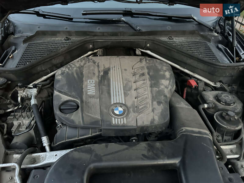 Внедорожник / Кроссовер BMW X5 2012 в Чернигове