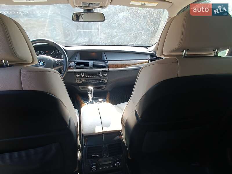 Внедорожник / Кроссовер BMW X5 2011 в Шептицькому