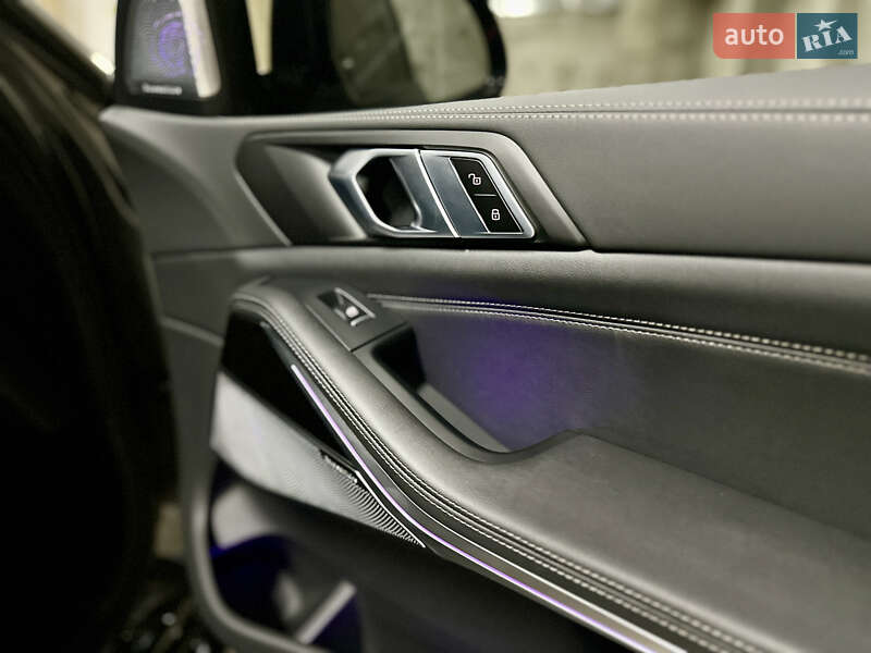 Внедорожник / Кроссовер BMW X5 2024 в Ровно