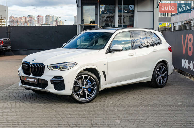 Внедорожник / Кроссовер BMW X5 2022 в Киеве