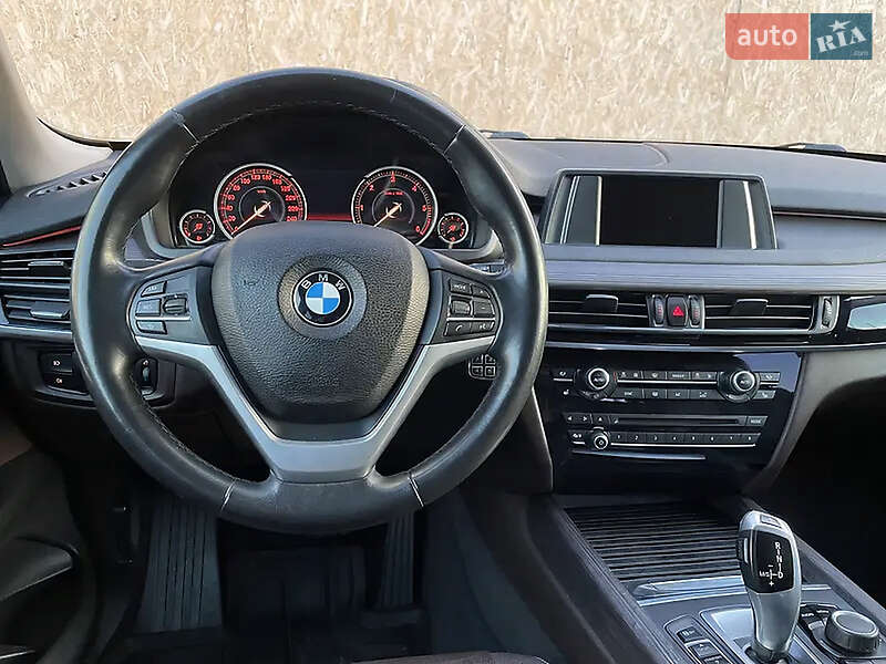 Внедорожник / Кроссовер BMW X5 2017 в Днепре