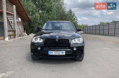 Внедорожник / Кроссовер BMW X5 2010 в Ровно