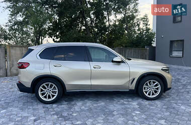 Внедорожник / Кроссовер BMW X5 2019 в Умани