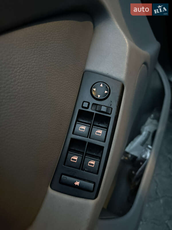 Позашляховик / Кросовер BMW X5 2005 в Чернівцях