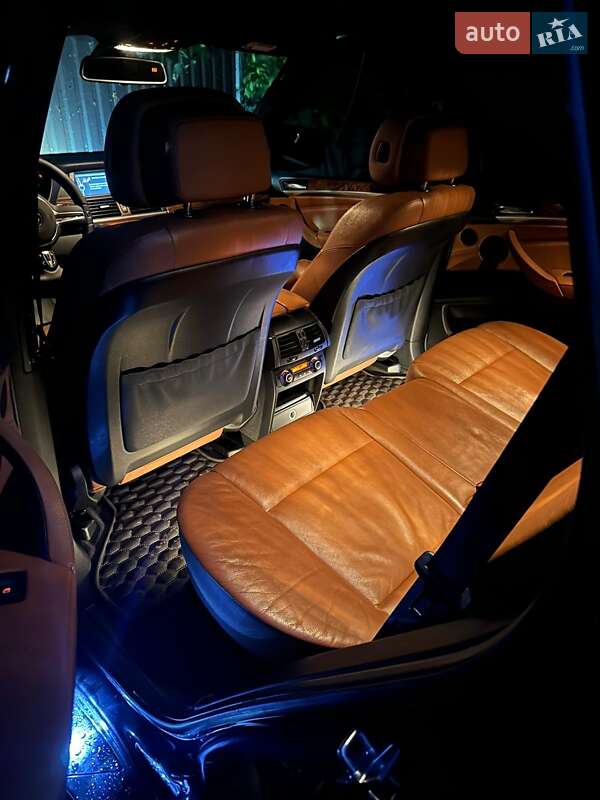Внедорожник / Кроссовер BMW X5 2010 в Днепре фото 4 Внедорожник / Кроссовер BMW X5 2010 в Днепре