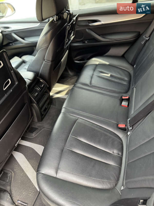 Позашляховик / Кросовер BMW X5 2014 в Волочиську