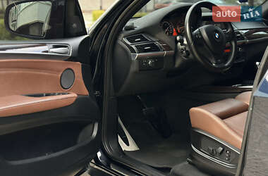 Позашляховик / Кросовер BMW X5 2011 в 