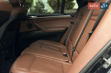 Позашляховик / Кросовер BMW X5 2011 в 