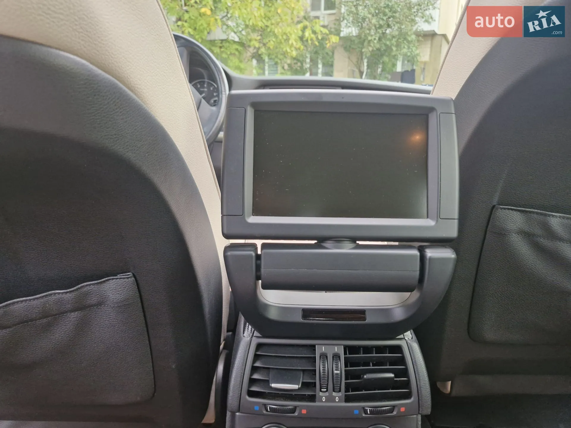 2011 BMW X5 - мініатюра 27