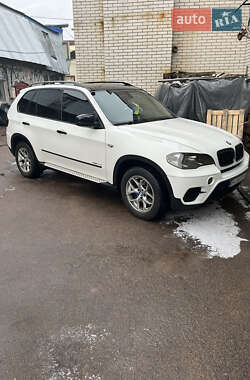 Внедорожник / Кроссовер BMW X5 2012 в Коростене