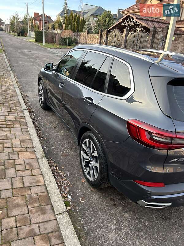 Позашляховик / Кросовер BMW X5 2019 в Рівному
