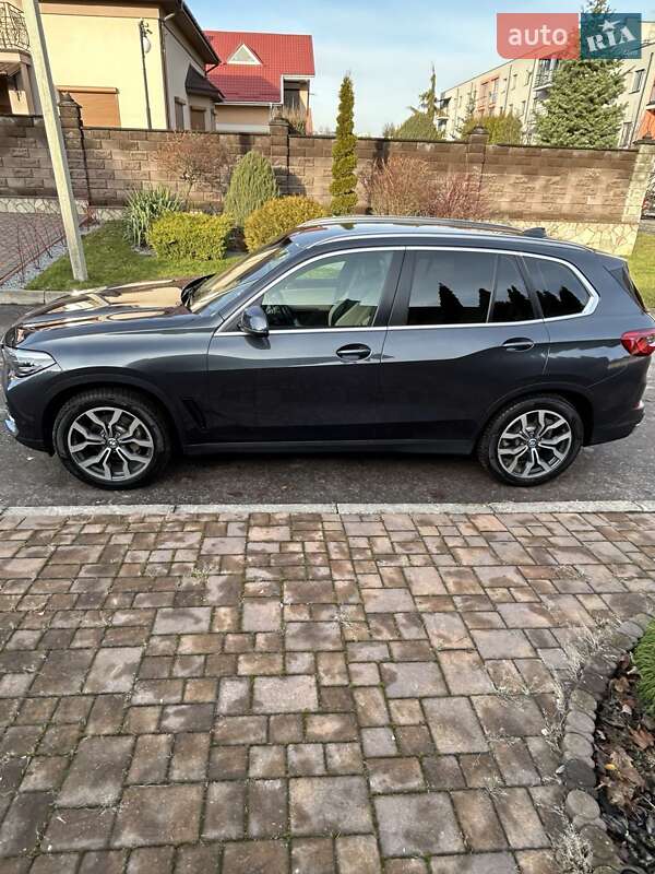 Позашляховик / Кросовер BMW X5 2019 в Рівному