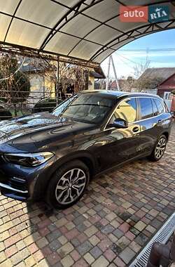 Внедорожник / Кроссовер BMW X5 2019 в Ровно