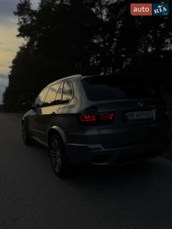 Внедорожник / Кроссовер BMW X5 2012 в Вараше