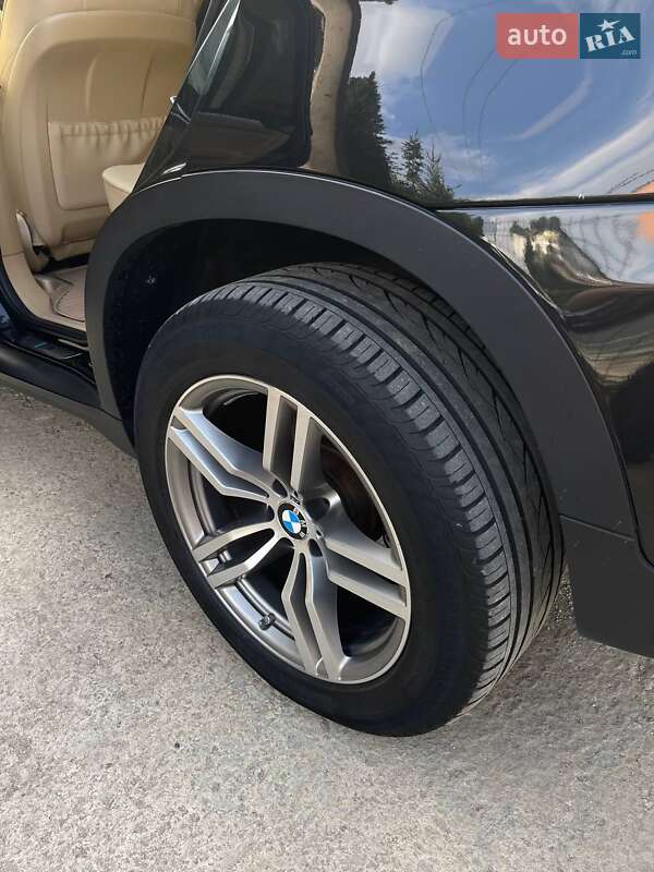 Внедорожник / Кроссовер BMW X5 2012 в Львове